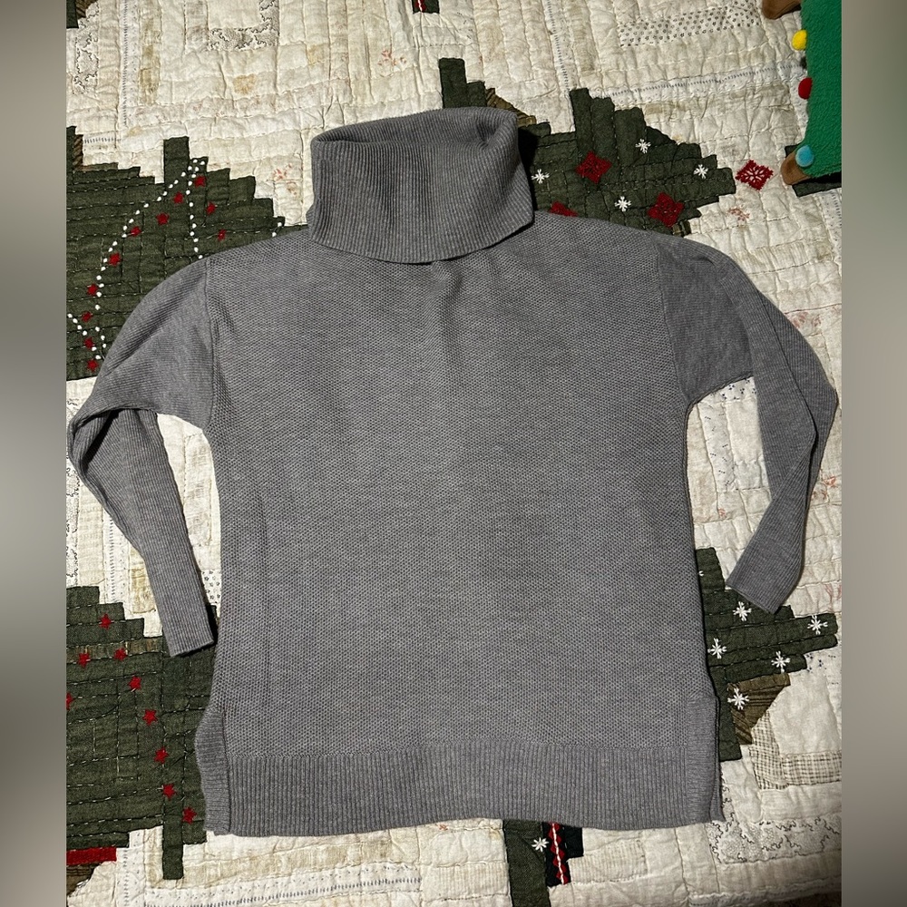 Talbots Turtle Neck Seeater